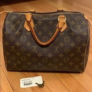 Authentic Louis Vuitton Speedy 30 handbag